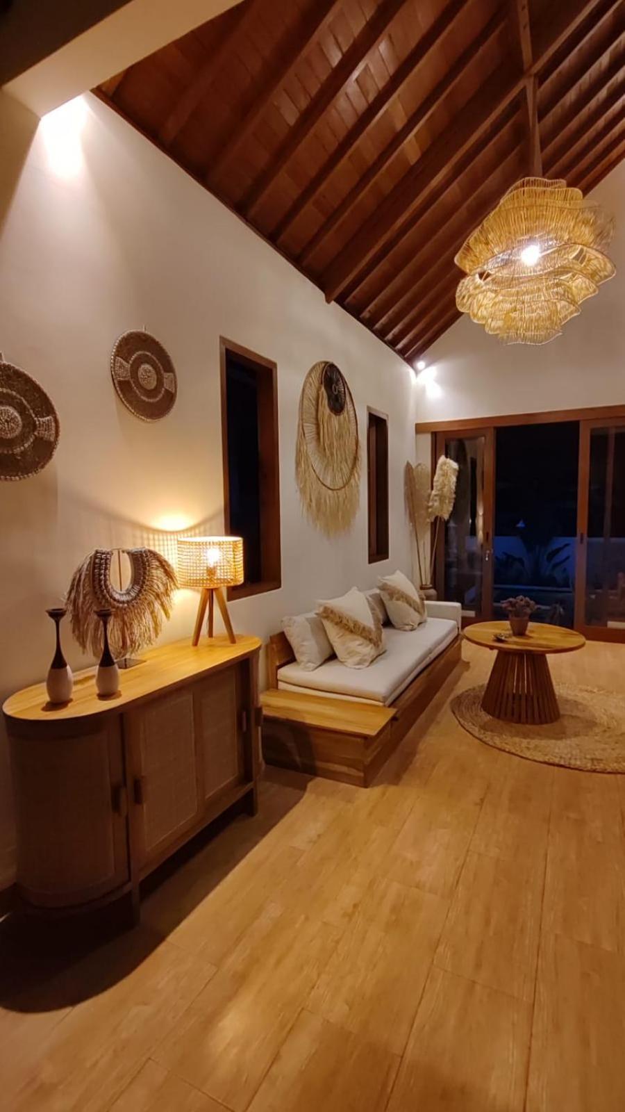 Luxe Manis Villa *
